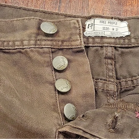 Free People | Shark Bite Shorts | size 27 Olive - Picture 5 of 7